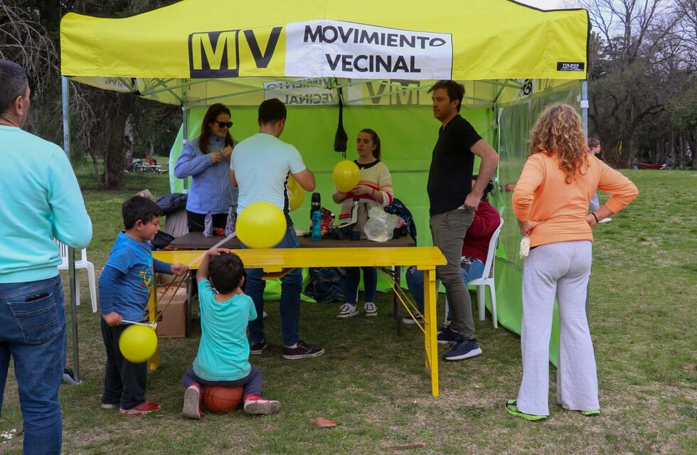 Tres Arroyos: Candidatos vecinalistas en los festejos de la primavera del Parque Cabañas