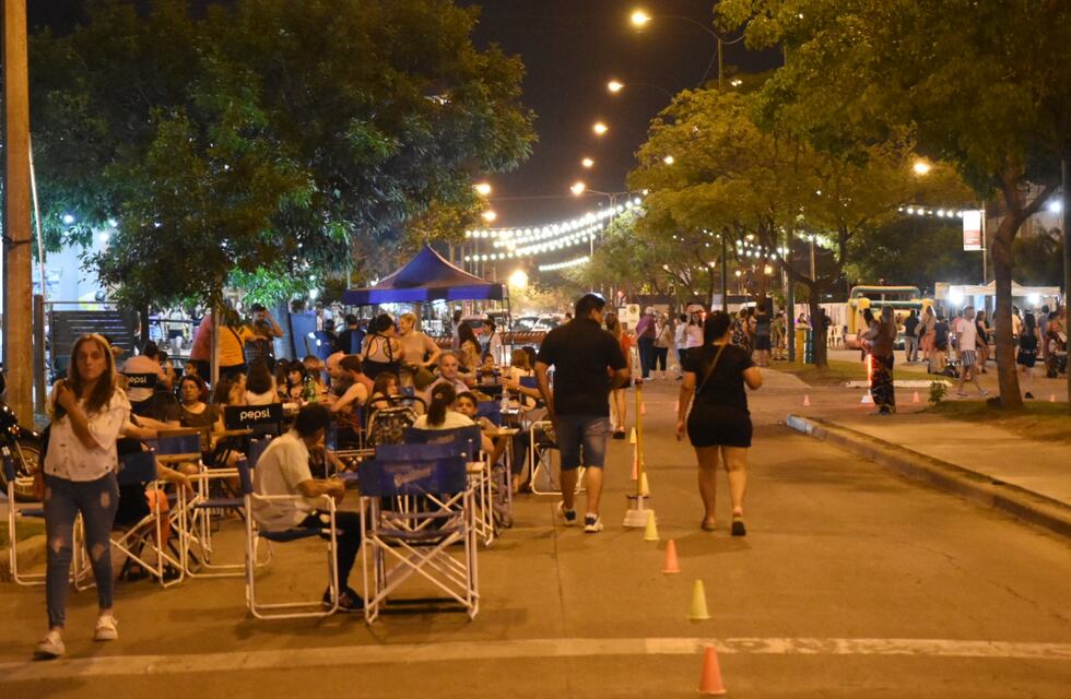 Llega una nueva edición de "La noche de Comercial Oeste"