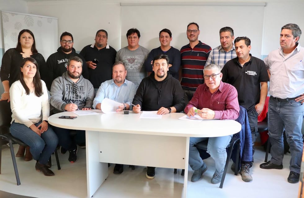 Tolhuin: aumento salarial del 36,5% para los trabajadores municipales