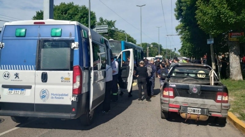 Gran conmoción en el barrio luego del siniestro vial fatal. (Radio 2)