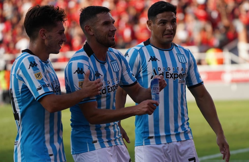 Con un tanto de Maravilla Martínez, Racing Club derrotó por 1-0 a Independiente en el clásico de Avellaneda de la Copa de la Liga