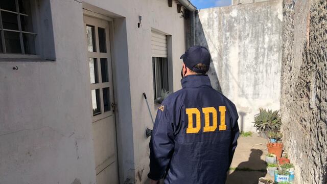 Allanamiento por pornografía infantil en Azul
