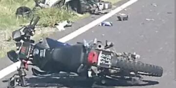 Accidente fatal entre motociclistas.