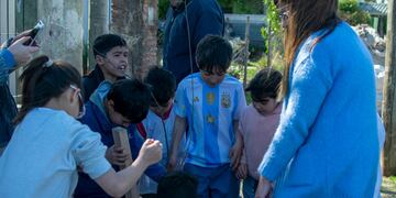 Por el Día del Árbol se sembraron nativas en la Escuela Primaria 56 a cargo de Gestión Ambiental