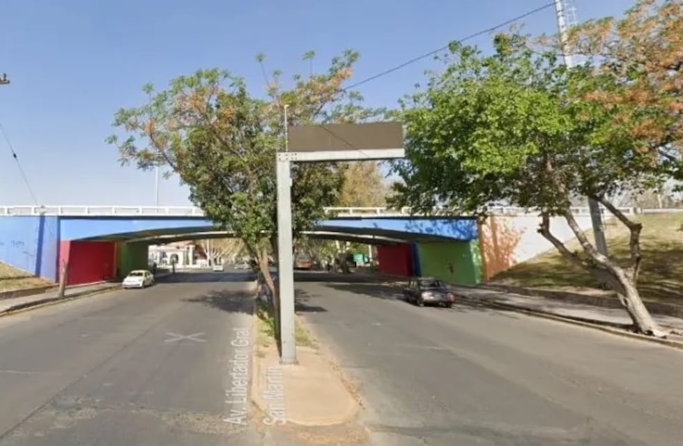 Insólito: robó una bicicleta y para evitar ser capturado, se tiró de un puente