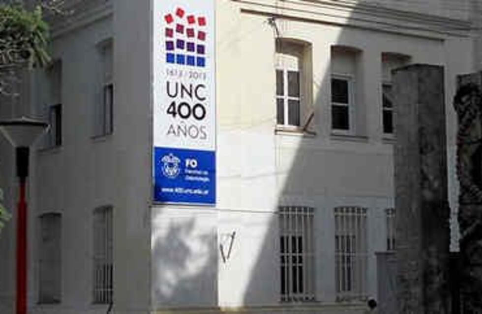 La Justicia federal procesó al profesor Olmedo y a la decana de Odontología