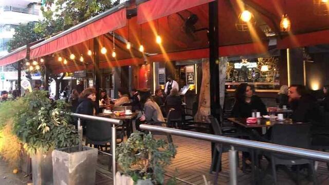 En San Miguel de Tucumán se amplió hasta las dos el horario de apertura de bares y restaurantes