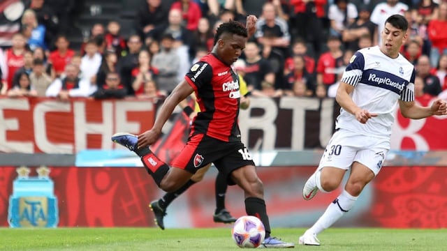 El ecuatoriano remató a casi 40 metros y la pelota superó los 100 kilómetros por hora.