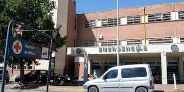 El niño se encuentra en grave estado en el Hospital de Niños de Córdoba.