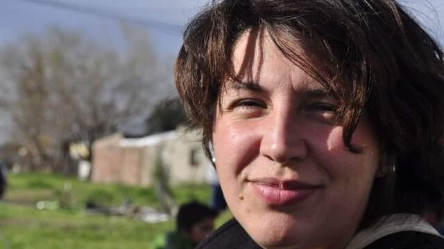 La mujer de 35 años fue atacada a golpes y sufrió abuso sexual luego de salir a dar un paseo por un camino rural.