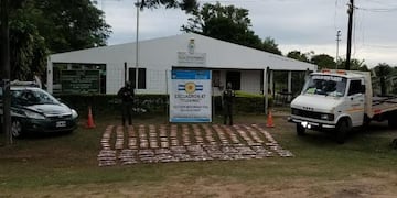 Gendarmería Nacional incautó droga en Corrientes que habría salido desde Jardín América. Gendarmería Nacional