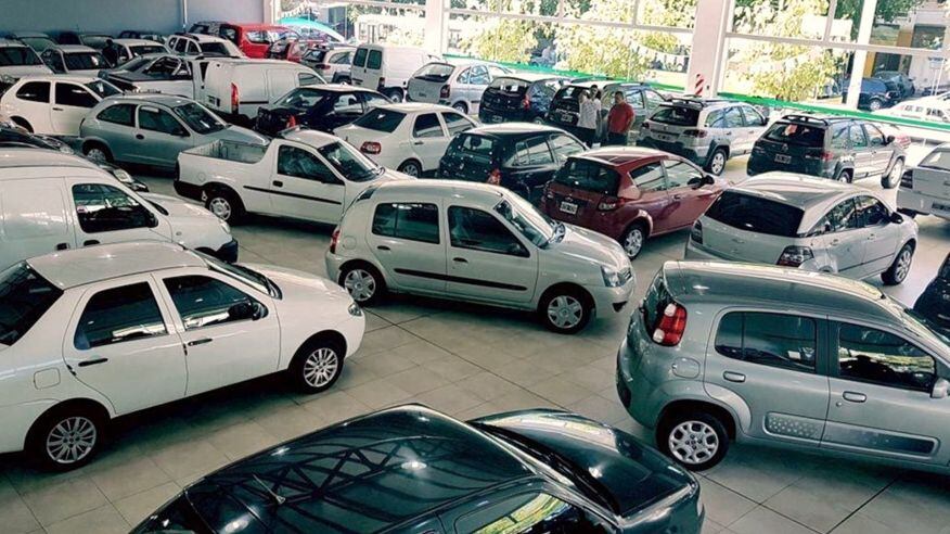 El blog Siempre Autos indica que un auto de alto millaje es cuando superó los 200.000 kilómetros.