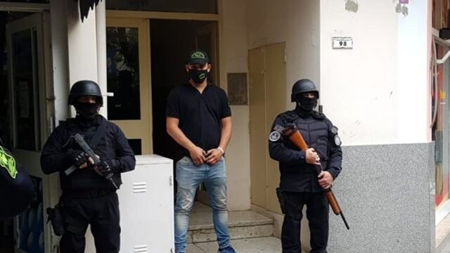 La PEN llevó a cabo la detención de una policía