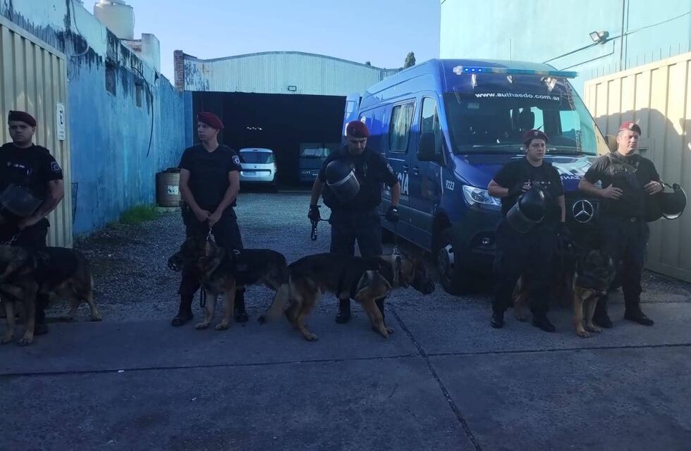 Alerta en la zona sur de Rosario: 25 detenidos se fugaron de la Comisaría 21°