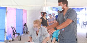 Vacunación contra el coronavirus en Santa Fe (Prensa Gobernación)