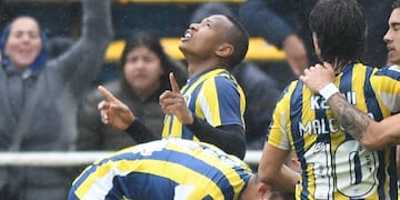 Jaminton Campaz abrió la cuenta este domingo ante los cordobeses.