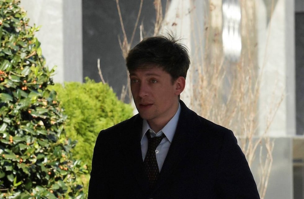 Santiago Caputo en la mira: socialistas promueven declaración jurada obligatoria