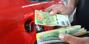 Desde este 1 de septiembre, llenar el tanque de nafta en Córdoba supera los 45 mil pesos.
