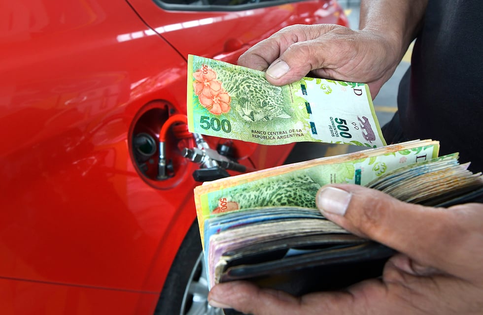 Desde este 1 de septiembre, llenar el tanque de nafta en Córdoba supera los 45 mil pesos