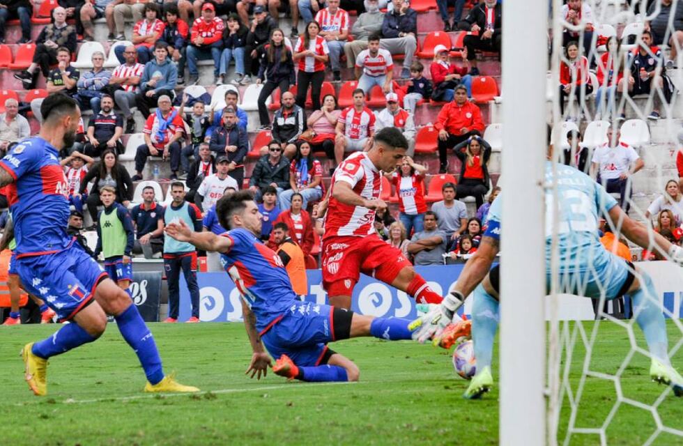 Unión no pudo con Tigre en el debut de Sebastián Méndez en el banco y empató
