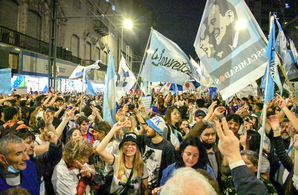 Mesa política: el kirchnerismo cuestionó la demora en la convocatoria y hay dudas sobre su alcance