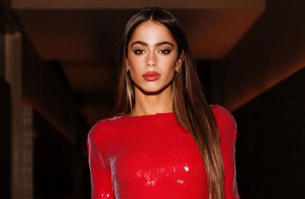 El cardigan blanco de Tini Stoessel que se llevó todas las miradas: cuánto cuesta