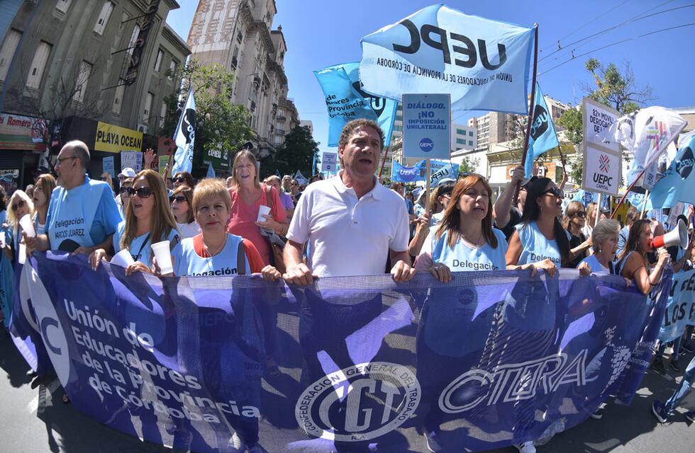Pago del Fonid y de la quinta hora: así es la oferta salarial que recibieron los docentes de Córdoba