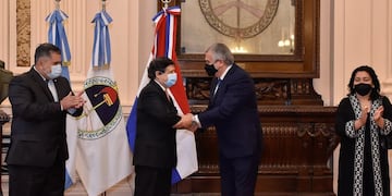 El gobernador Morales recibió a la comitiva oficial del Gobierno del Paraguay, encabezada por el canciller Euclides Roberto Acevedo Candia.