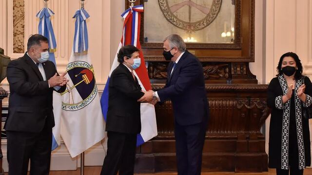 El gobernador Morales recibió a la comitiva oficial del Gobierno del Paraguay, encabezada por el canciller Euclides Roberto Acevedo Candia.