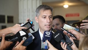 El ministro de Economía, Pablo Olivares, impulsa un ajuste para reducir la mora tributaria.