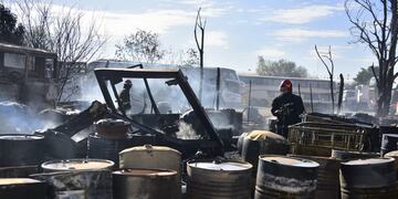 El incendio al norte de la ciudad de Córdoba.