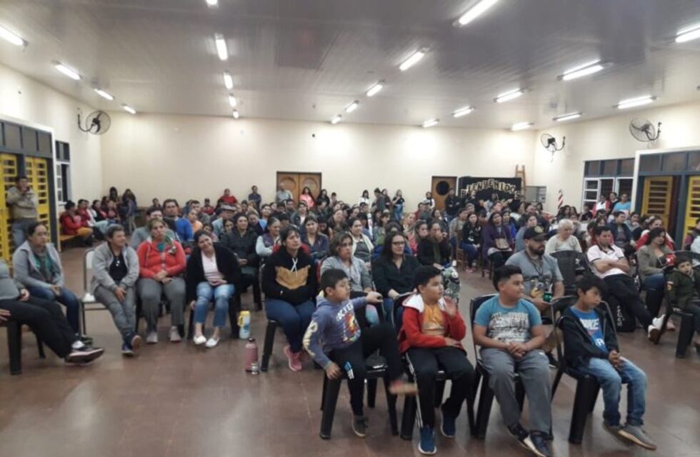 Eldorado: padres participaron de un taller sobre Bullying y Violencia
