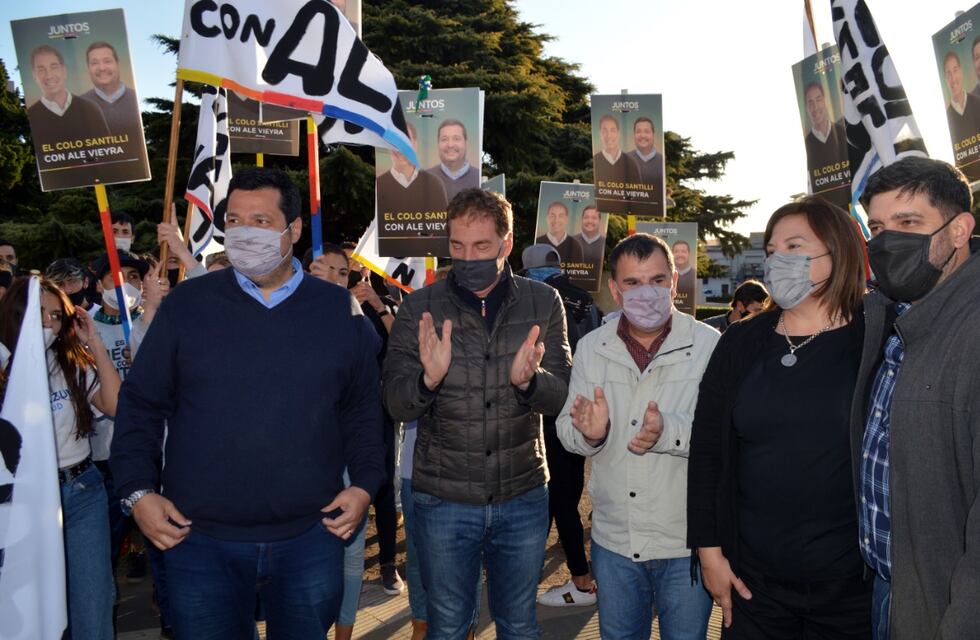 Santilli hizo campaña junto a Vieyra y Bertellys