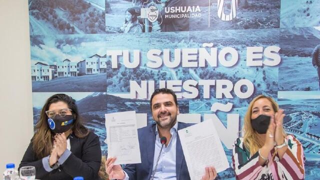 El intendente Walter Vuoto rubricó un acta intención para brindar soluciones habitacionales a los trabajadores de Correos y Telecomunicaciones