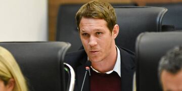 Quieren eliminar el estacionamiento exclusivo de Concejales en Rosario.