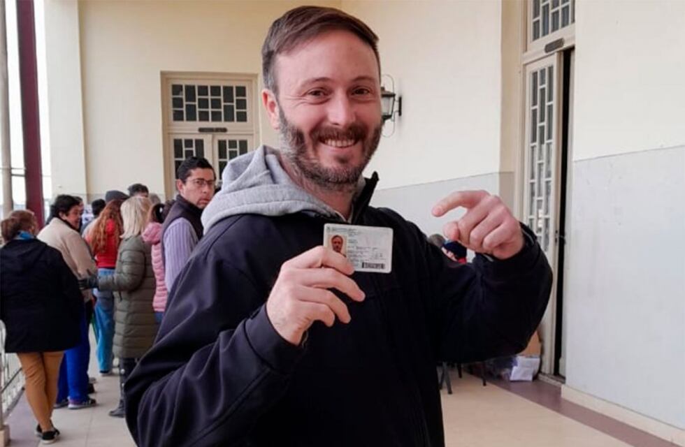 Francisco Azcué recibió el apoyo de la lista que encabeza Eduardo Cristina