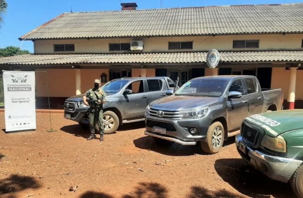 Incautan dos camionetas con pedido de secuestro en Santo Pipó