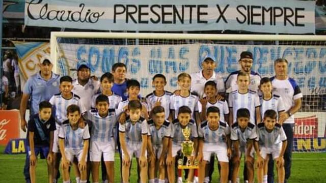 Escuela de fútbol infantil de Atlético Tucumán.