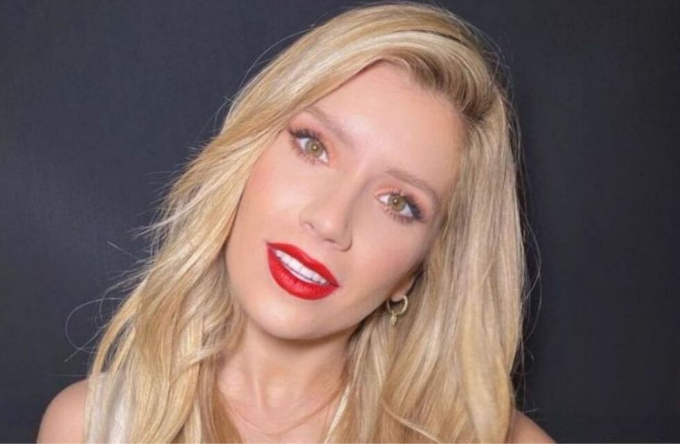 Laurita Fernández posó en lencería blanca y subió la temperatura en las redes sociales