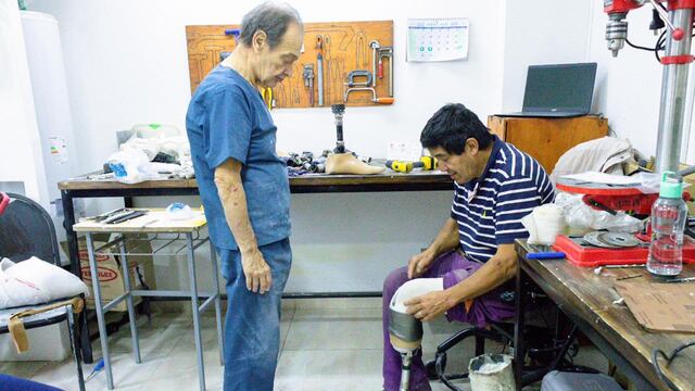 Centro de Rehabilitación Ushuaia entrega prótesis a pacientes para mejorar sus vidas