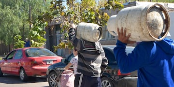 Distribución y comercialización del gas en garrafas.