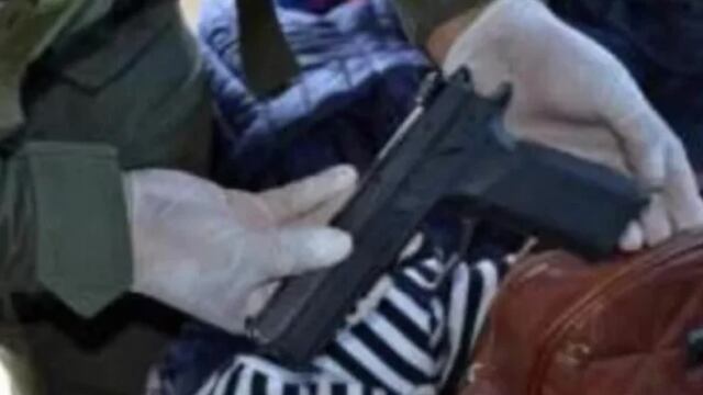 Salió de Posadas a bordo de un ómnibus con un arma y cocaína.