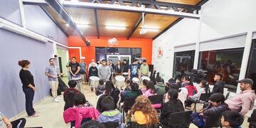 “Mar de Fueguitos” realizó un concierto didáctico junto a la “Familia del Tambor” y “Reencontrándonos”