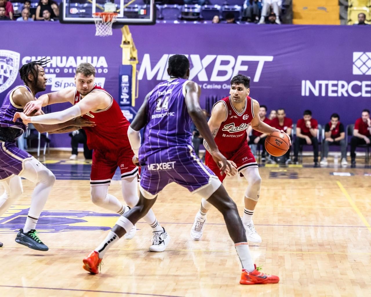 Los playoffs de la LNBP definen a sus semifinalistas: Soles y Diablos forzaron el quinto juego.