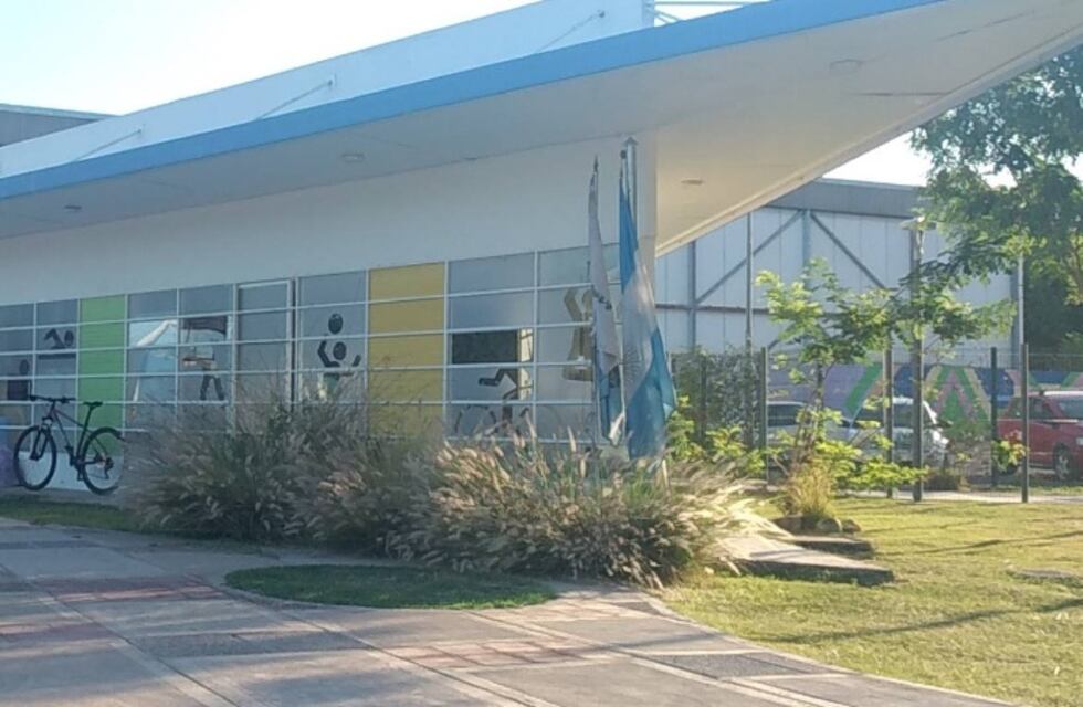 Otra vez, un adolescente fue armado a una escuela de Mendoza: los detalles del caso