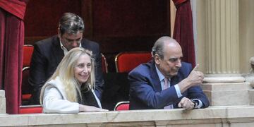 La secretaria general de la Presidencia, Karina Milei, y el jefe de Gabinete, Guillermo Francos (Foto: Federico López Claro)