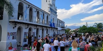 La Dirección de Cultura coordinó una jornada que combinó muestras, música y actividades comunitarias.