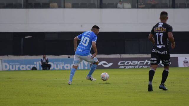 Un gol de Néstor Ortigoza clasificó a Estudiantes de Río Cuarto, que si pasa a los mendocinos, enfrentará a la T.