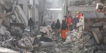 Los Cascos Blancos argentinos salvaron a tres personas entre las ruinas de Turquía.