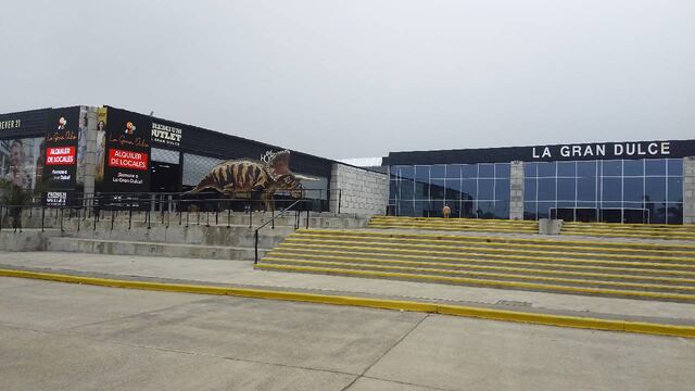 Centro comercial de ropa.